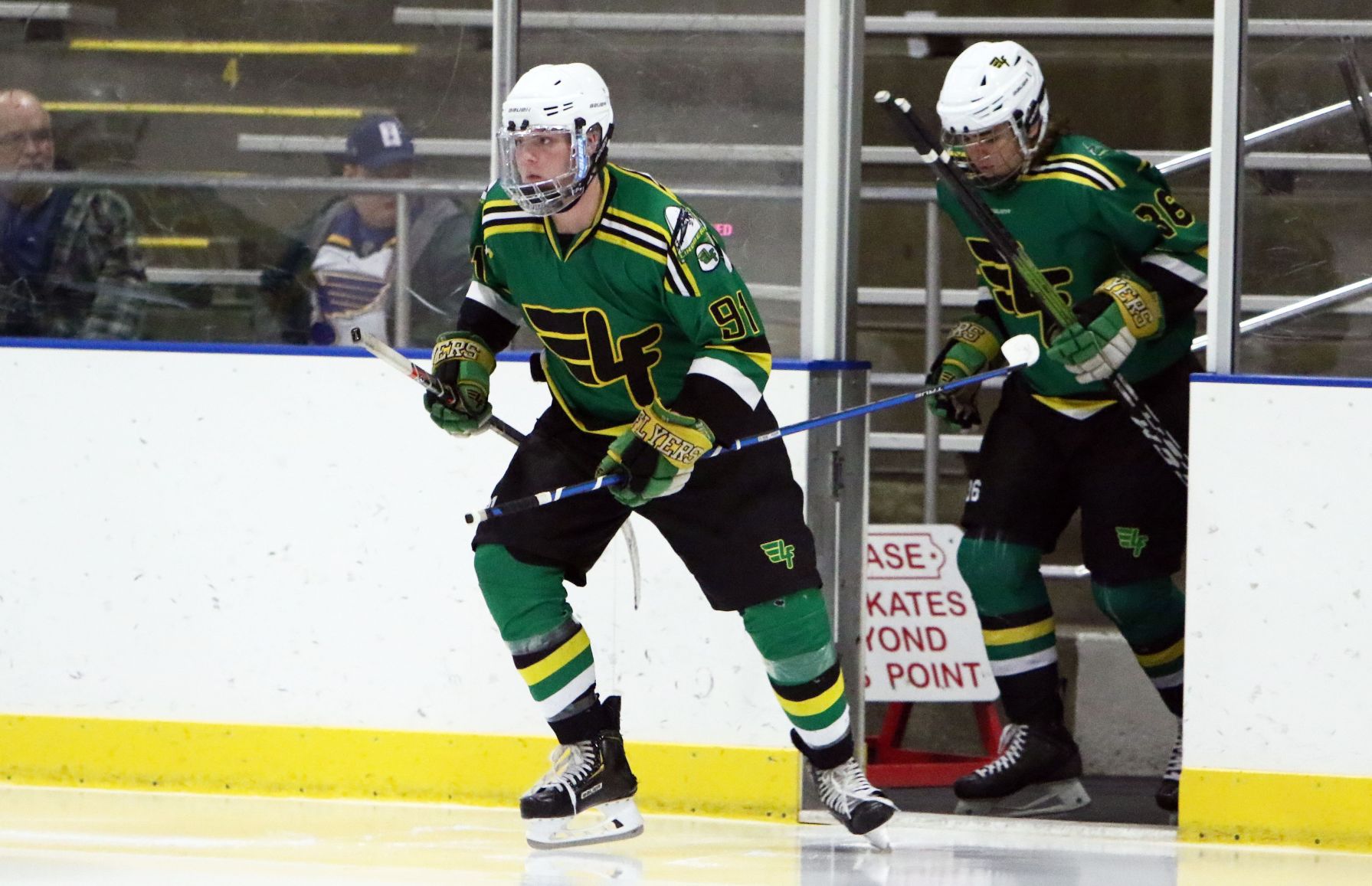 Lindbergh 4, Seckman 2